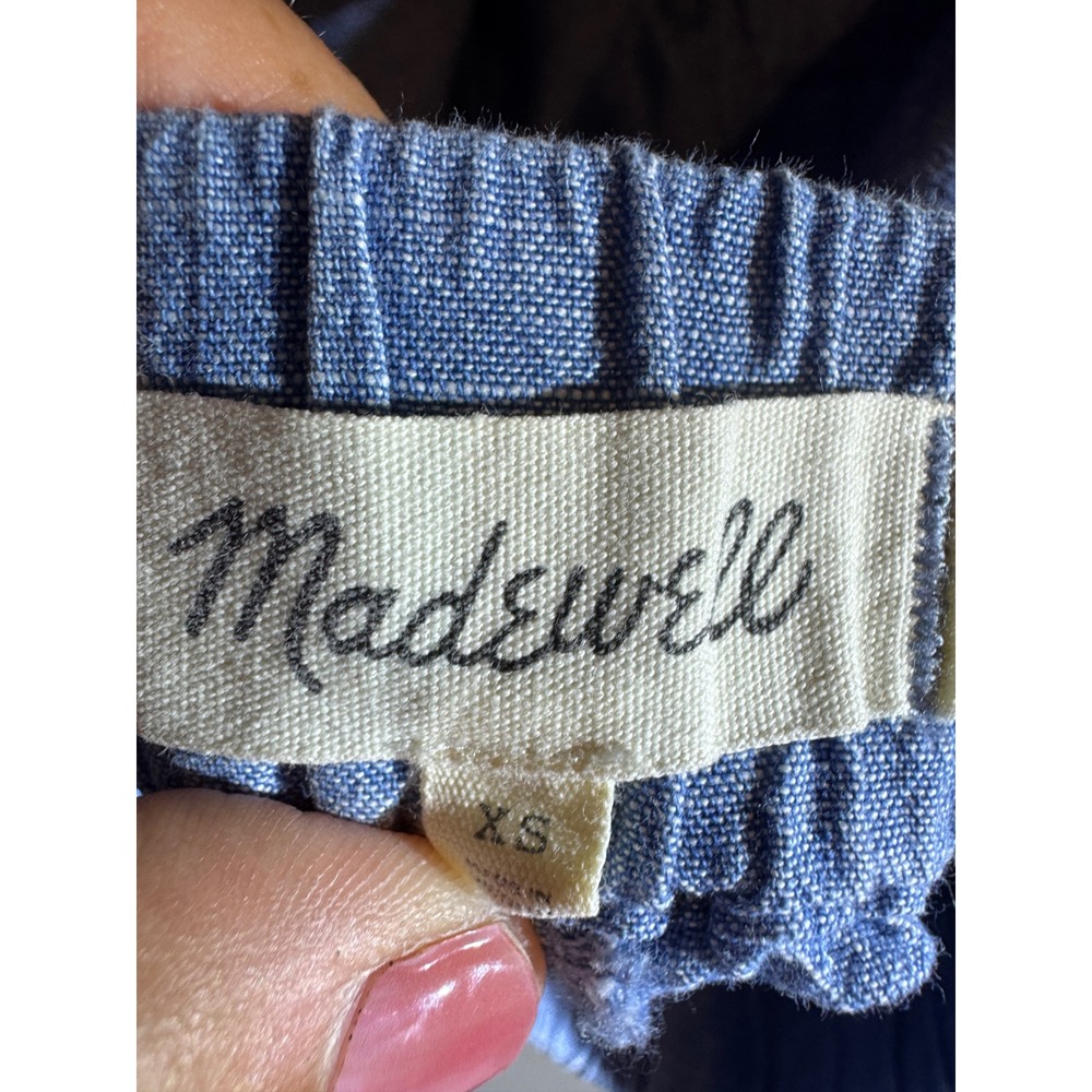 Madwell Womens XS Blue Chambray Pull On Elastic Waist Shorts with Pockets - Picture 2 of 3